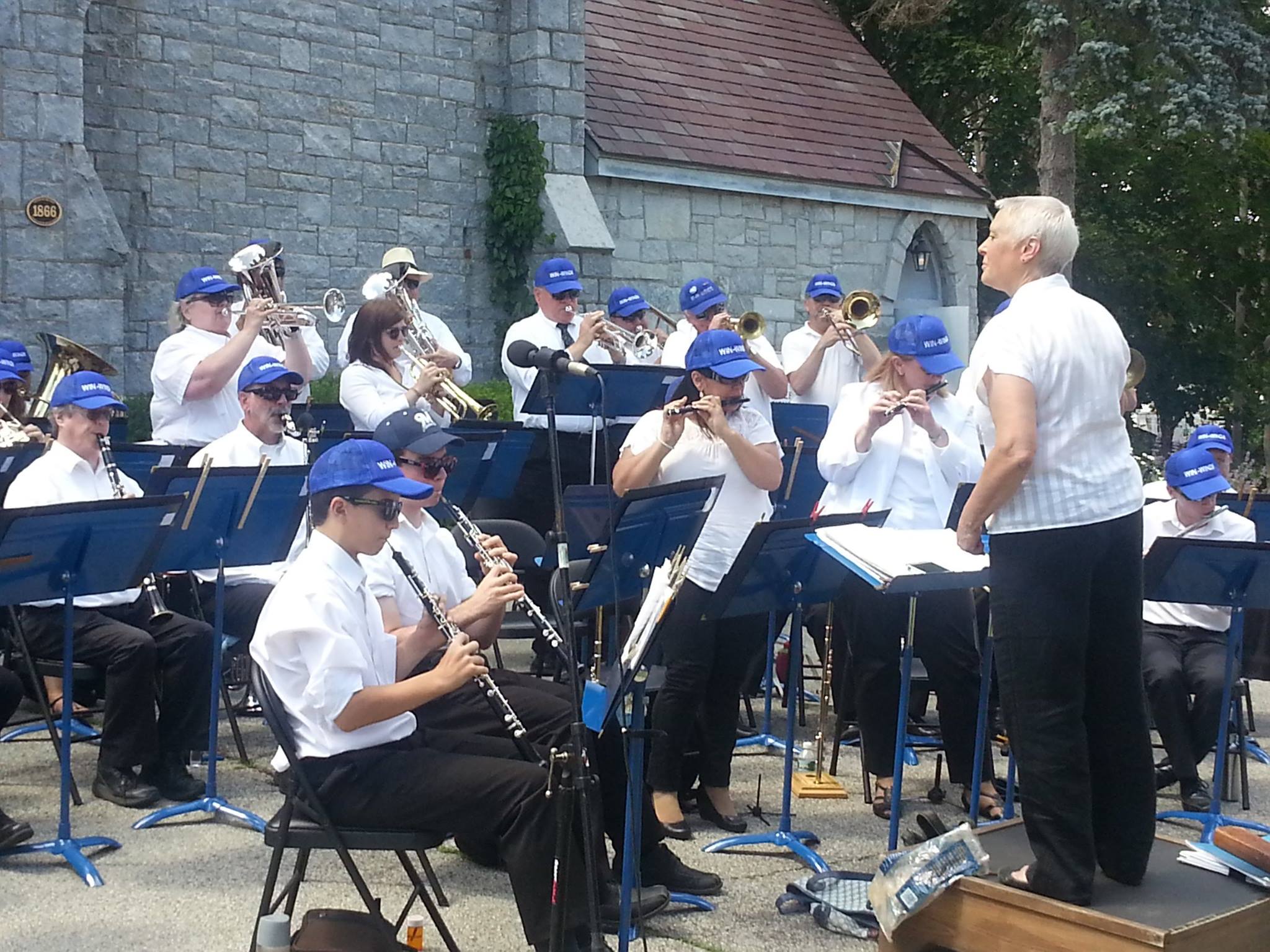 WinWinds plays Stars and Stripes Forever